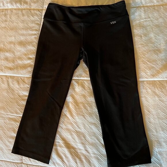 Victoria's Secret VSX Sexy Sport Capri Legging, Size Small - Picture 1 of 4